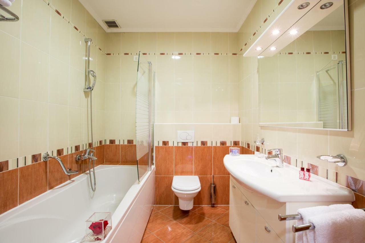 אופטיה Hotel Galeb מראה חיצוני תמונה