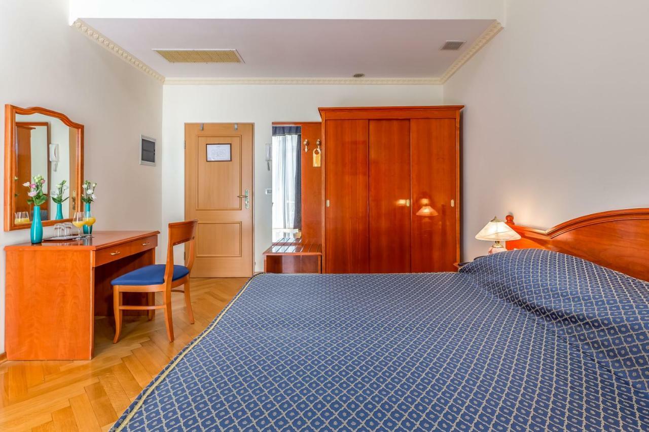 אופטיה Hotel Galeb מראה חיצוני תמונה
